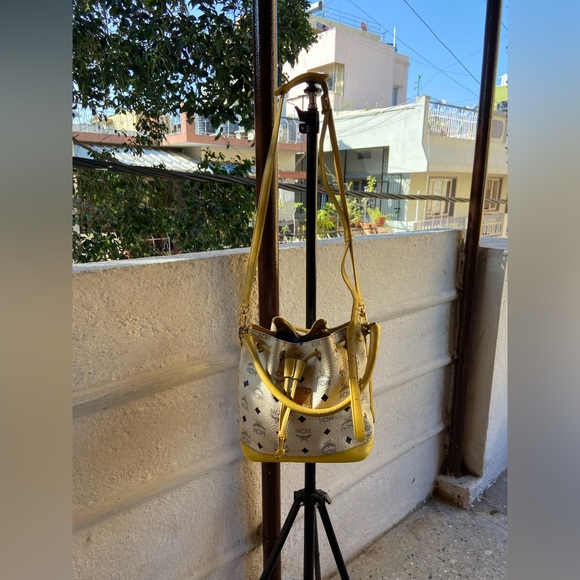 MCM Visetos Bucket Sling Bag - Picture 5 of 9